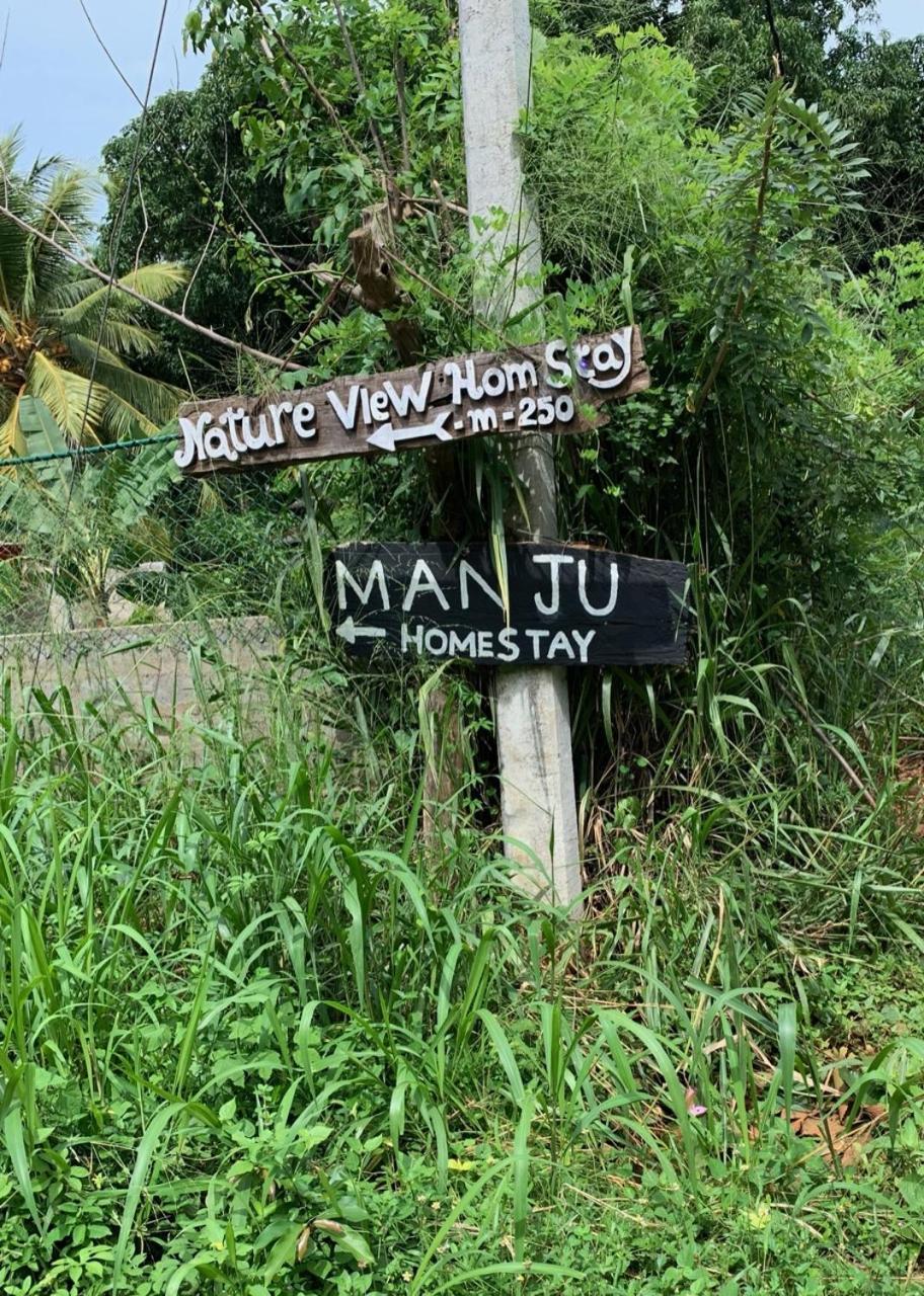 Manju Homestay Szigirija Kültér fotó