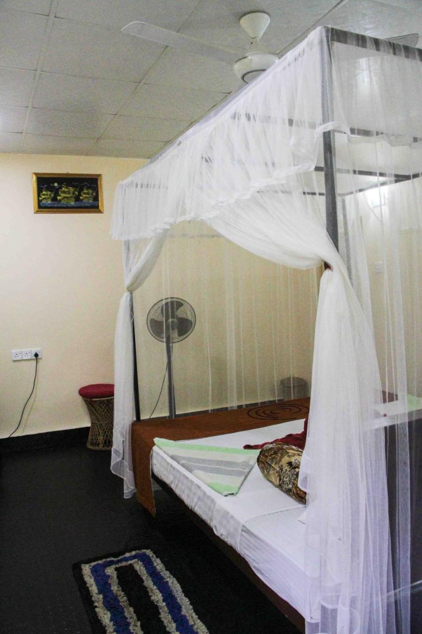 Manju Homestay Szigirija Kültér fotó